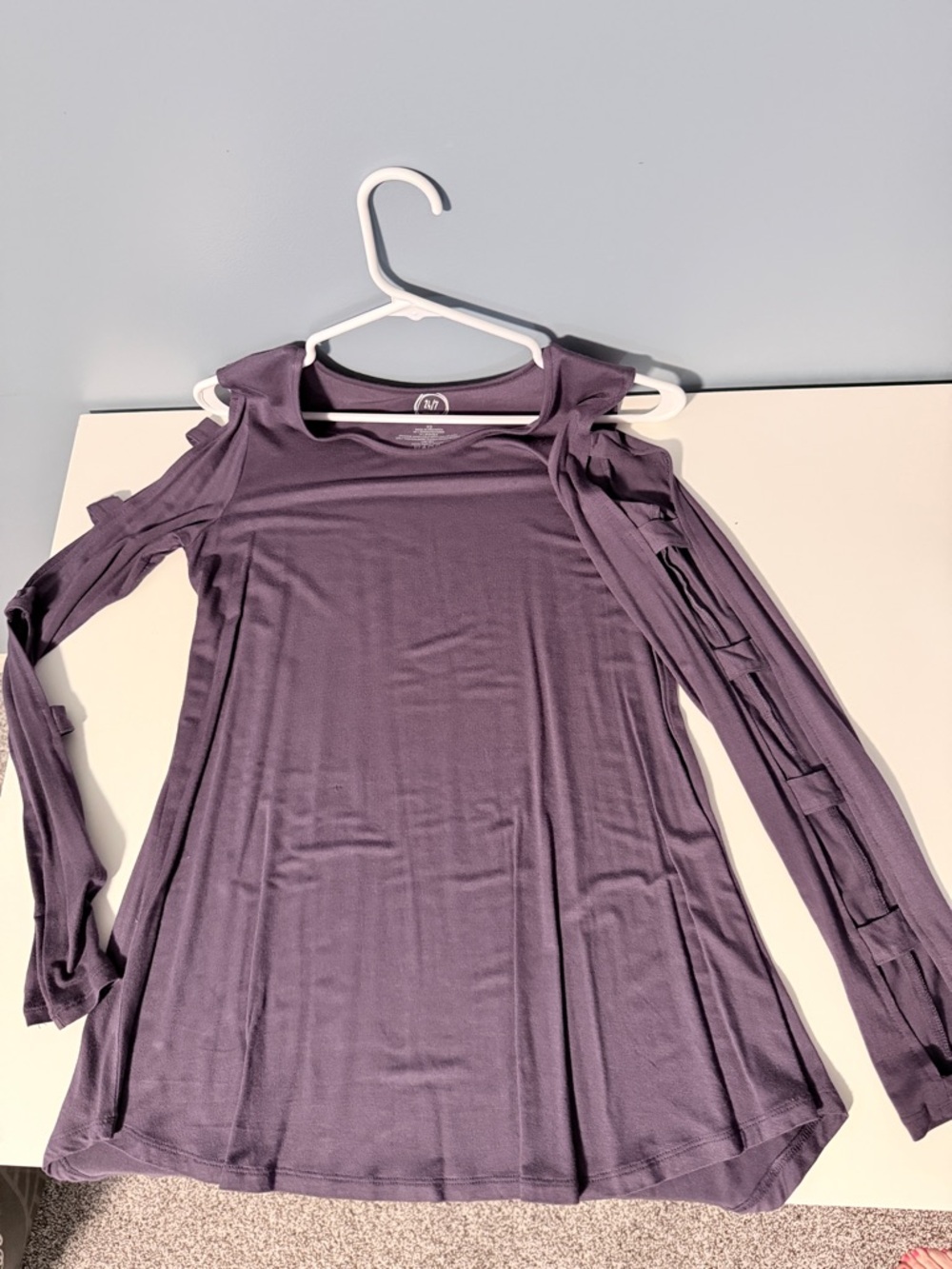Cold-Shoulder Long Sleeve Blouse in Dusty Purple